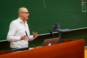 Prof. Matthias Beyrow
