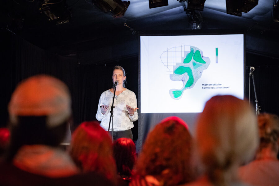 Dr. Franziska Schwarz